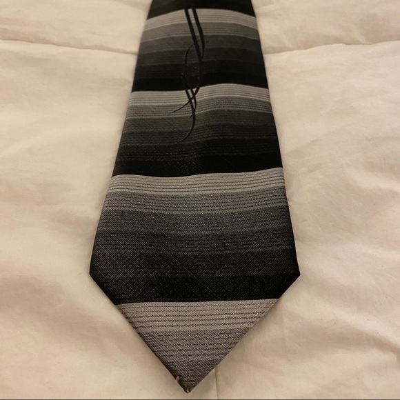 Bundle 3 ties for $10 - any ties -
Reno’s Ferrara Necktie - Picture 2 of 6